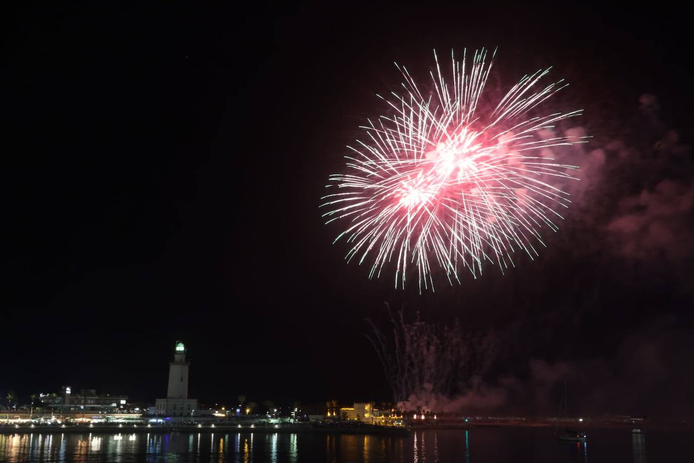 In pictures, spectacular drone show and firework display open Malaga's big summer fair