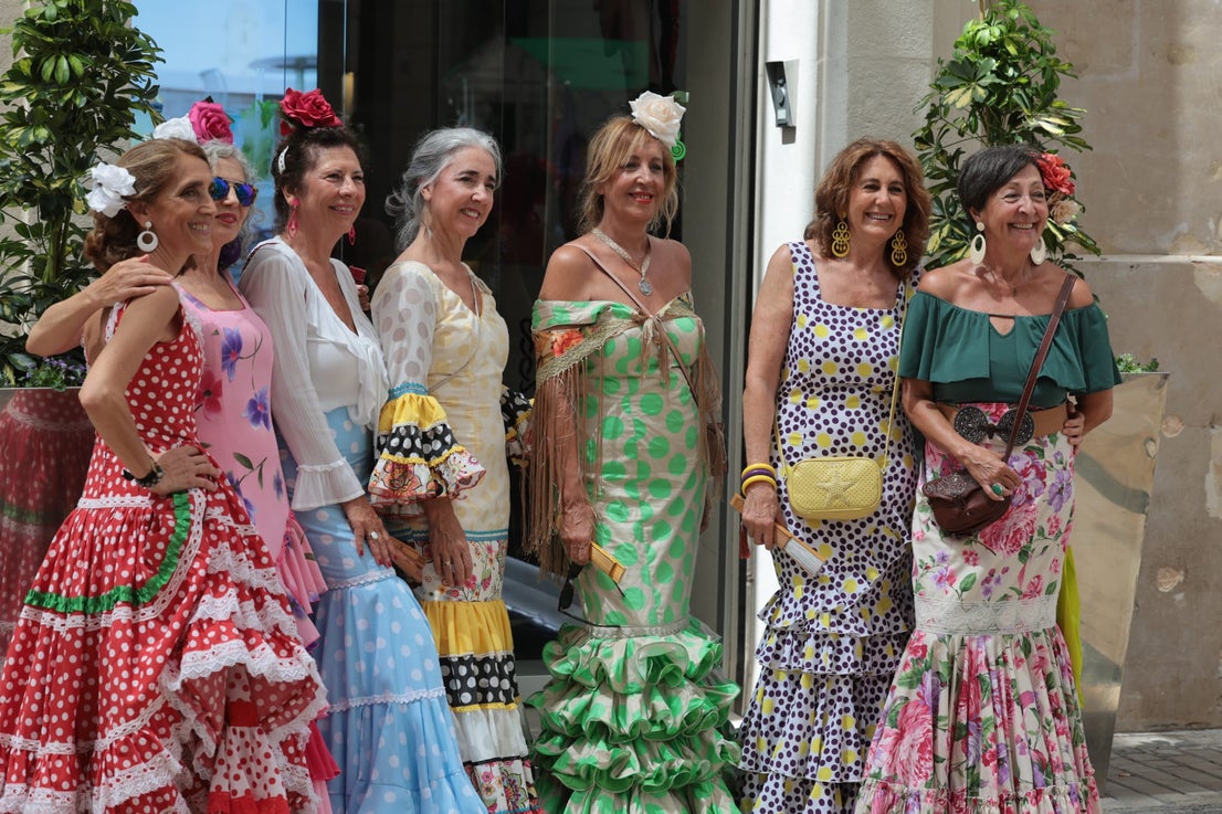 Tuesday's best images of Malaga's spectacular summer fair