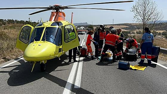 Serious traffic accident leaves seven people injured and forces closure of main A-367 road to Ronda