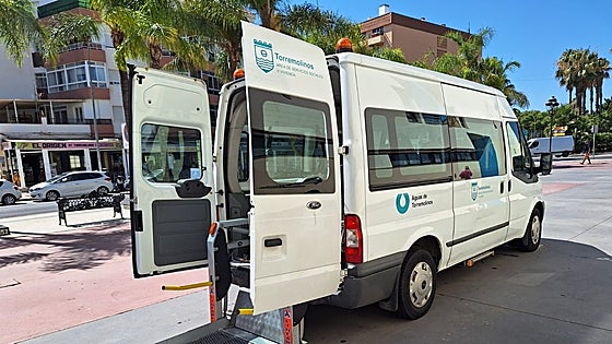 Torremolinos resumes its free adapted transport minibus service