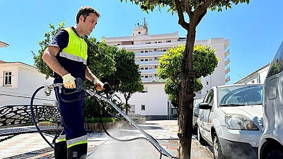 Fuengirola invests 7 million euros to keep town looking spick and span