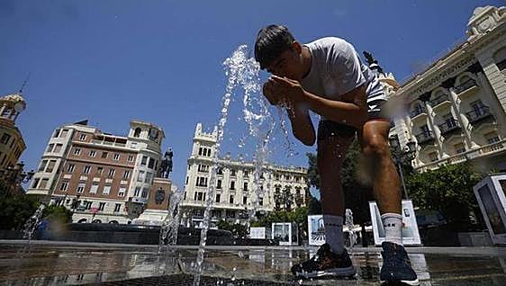 Spain's Met Office activates heat warnings for almost all of Andalucía, with maximum temperatures of up to 42C