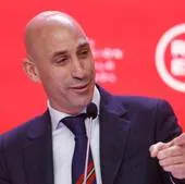 Regional heads of Spanish football association call for 'immediate' resignation of Luis Rubiales for 'unacceptable' behaviour