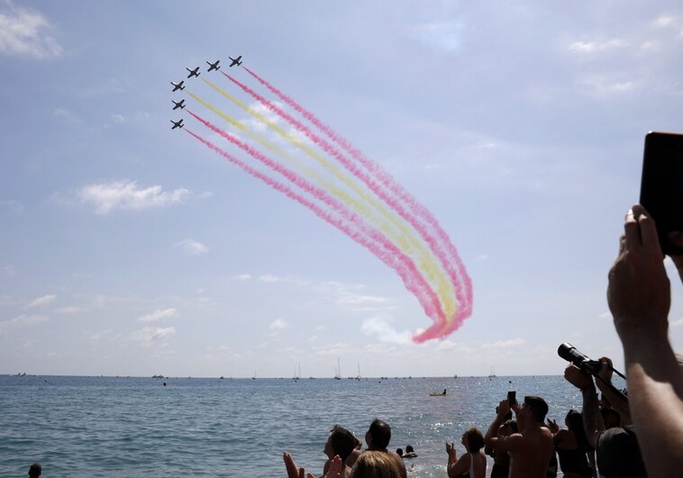 High-flying international air show wows huge crowds on the Costa del Sol