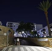 Body of young woman with signs of asphyxiation found dumped in a Torremolinos street