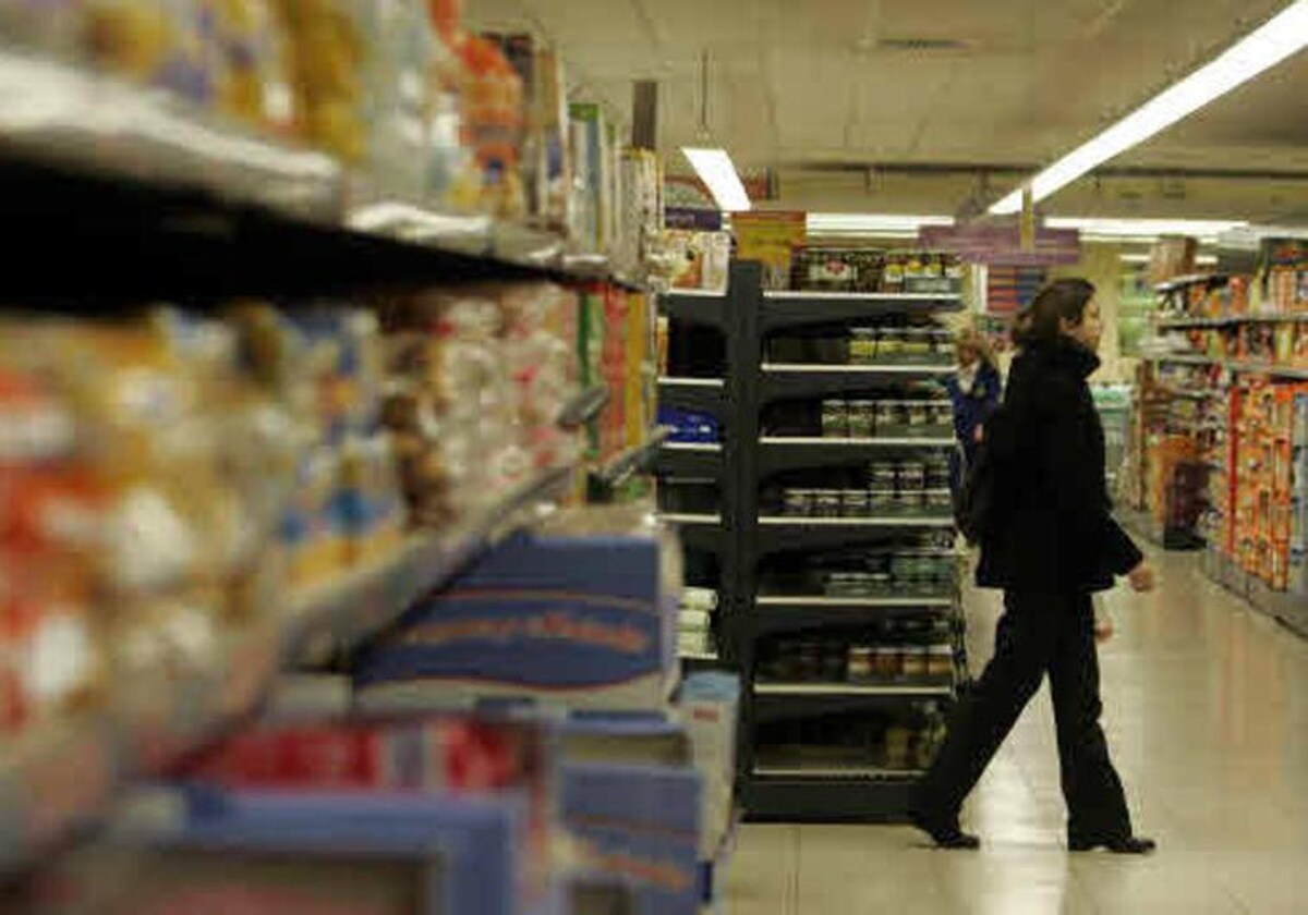 Shopping basket prices in Spain climb by 12%