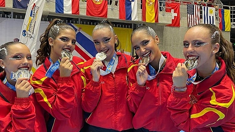 Young Malaga dance quartet claim silver at world championships