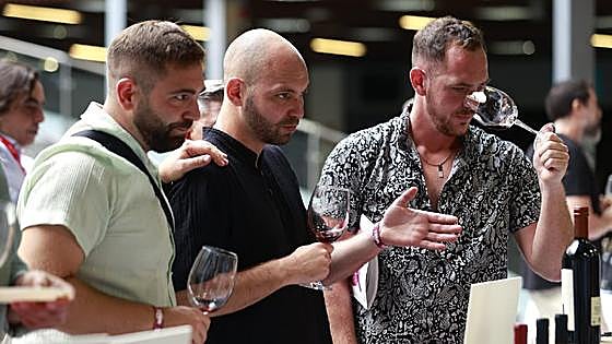 Exhibitions, tastings, showcooking and talks at SUR Wines & Gourmet