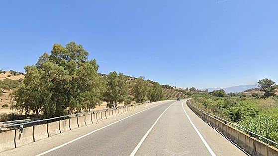 Motorcyclist dies in early-morning collision in Guadalhorce valley