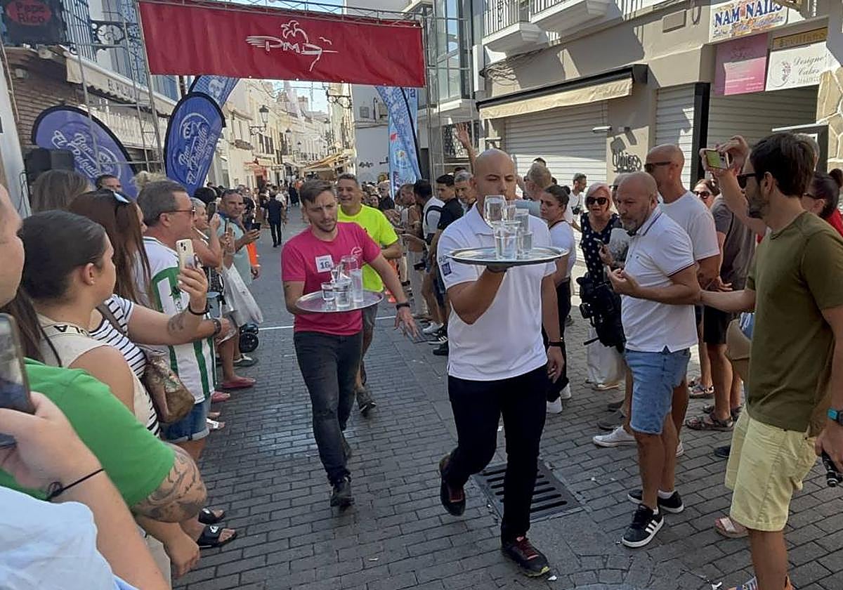 Watch as Costa del Sol waiters get competitive and put on a sprint - Vimarsana News