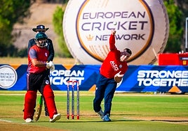 Ireland XI bowls against Malta in Group D.