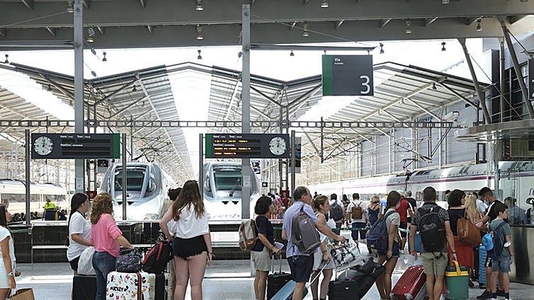 Plans on track to reduce train journey time between Malaga and Granada to under one hour