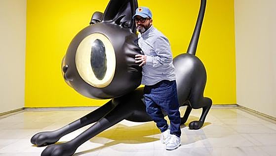 Malaga artist Javier Calleja's record-breaking exhibition helps support children with cancer and two animal welfare charities