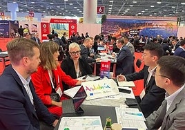 Meeting with Asian airline managers at the Routes World trade fair.