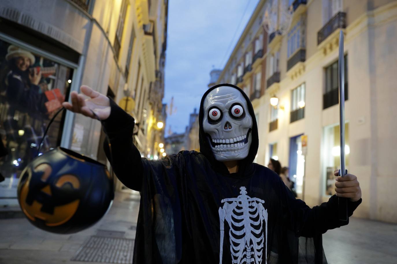 Zombies, witches and skeletons stroll the streets of Malaga for Halloween... in pictures