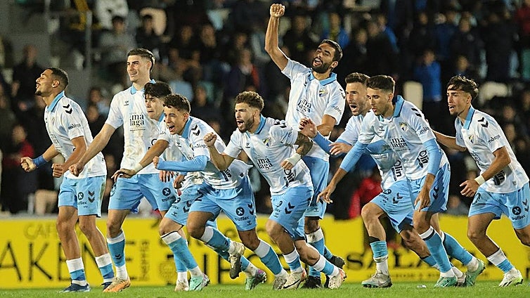 Malaga CF scrape through Copa del Rey first round on penalties
