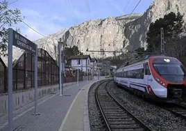 Government guarantees Caminito del Rey train will run for at least another three years