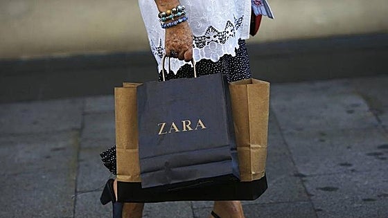 Each adult in Spain will spend 727 euros on average in the sales between Black Friday and January