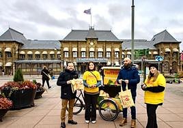 The Feel Tropical campaign on the streets of Gothenburg.