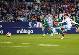 Kevin steps up to convert a penalty just after the break.