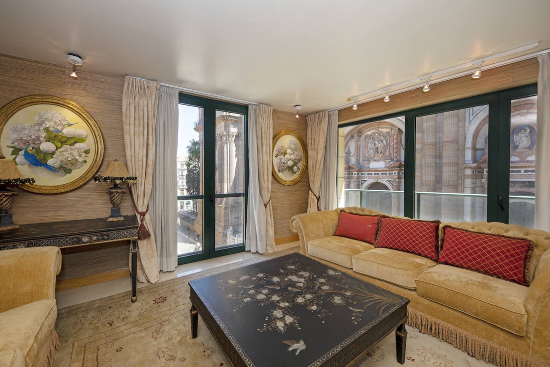 Take a tour of the most expensive pre-owned apartment in Malaga, in pictures