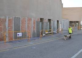 Work has started to impove La Almedina car park in Torrox.