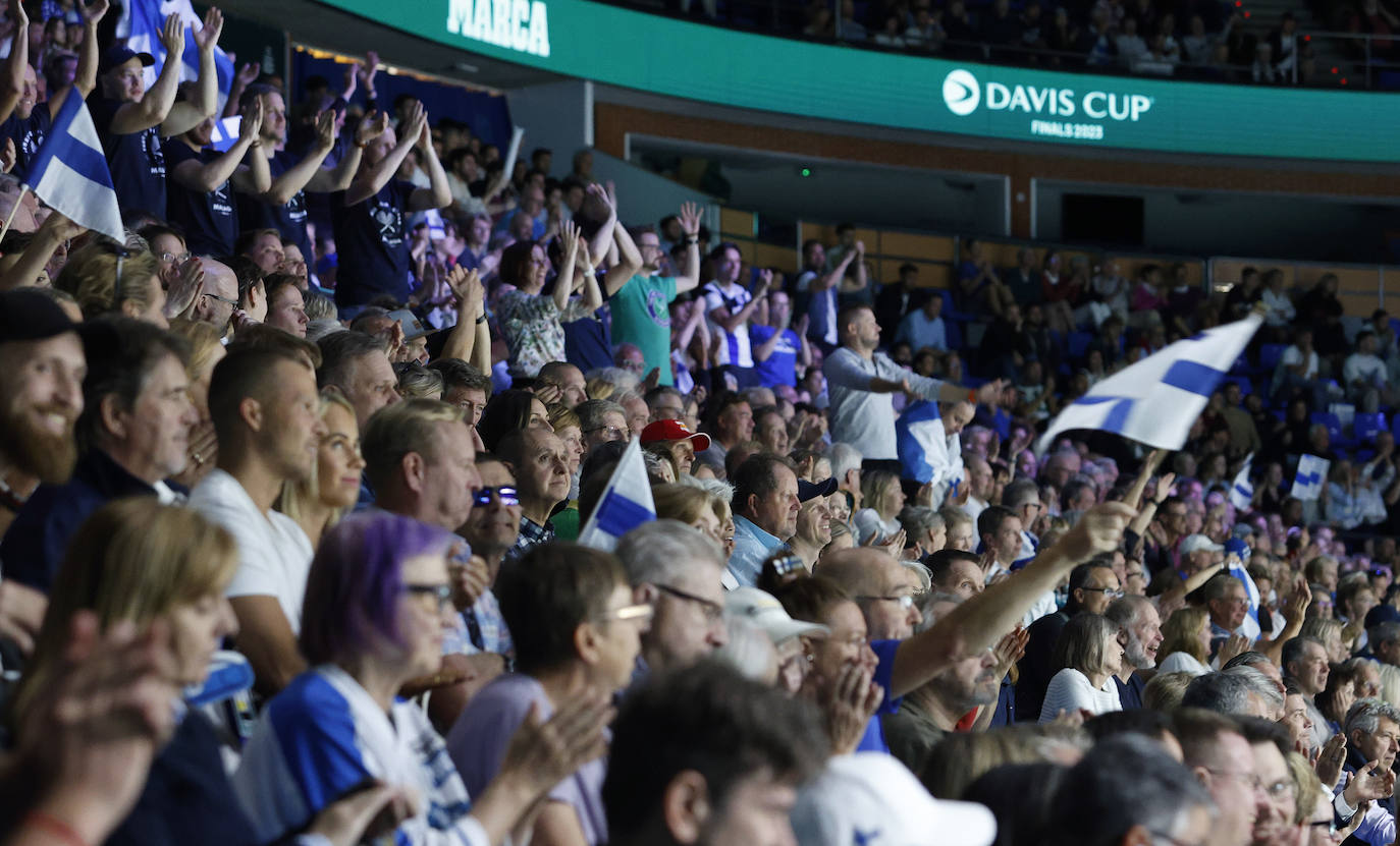 Imagen secundaria 1 - Finland shock defending champions Canada in historic Davis Cup Final 8 victory