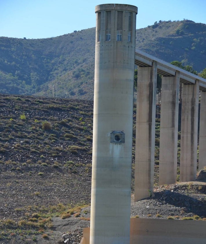 Imagen secundaria 2 - La Viñuela reservoir in the Axarquía on Tuesday 21 November