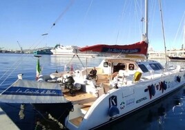 Unique boat crewed by people with reduced mobility sails into Malaga port