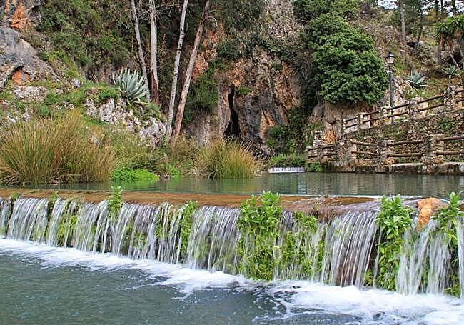 How it should look, this file image is from a few year's back.