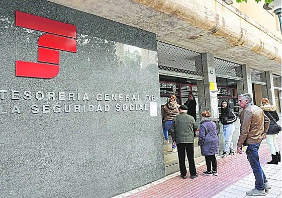 Malaga the only Andalusian province to record a rise in unemployment in November