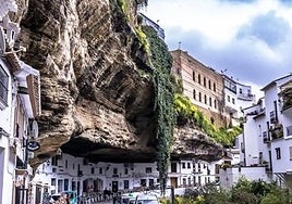 Famous town built into rock face in Spain declared a 'tourist municipality' of Andalucía