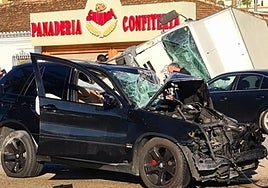 Image of the two vehicles involved in the accident this Monday