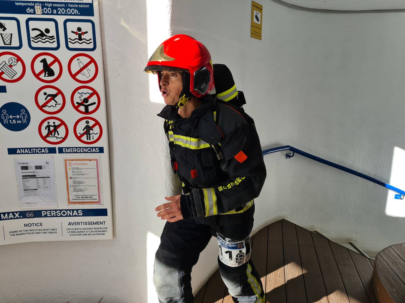 Fuengirola's vertical race for firefighters, in images