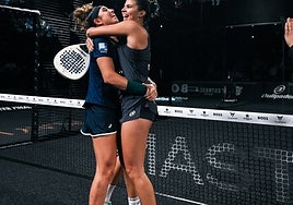 González and Brea celebrate their eighth tournament victory of the season.