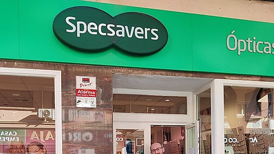 Specsavers launch festive collection point for Costa del Sol food bank