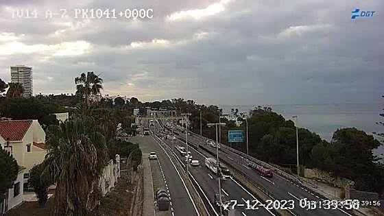 Pedestrian dies after being hit by vehicle on A-7 coast road in Marbella