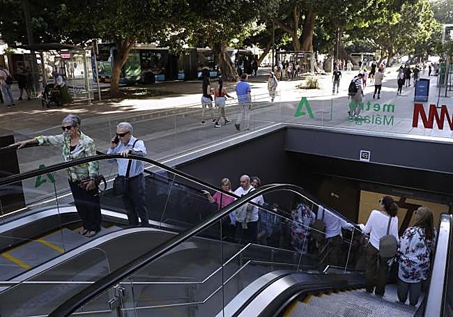 The metro station in Alameda Principal.