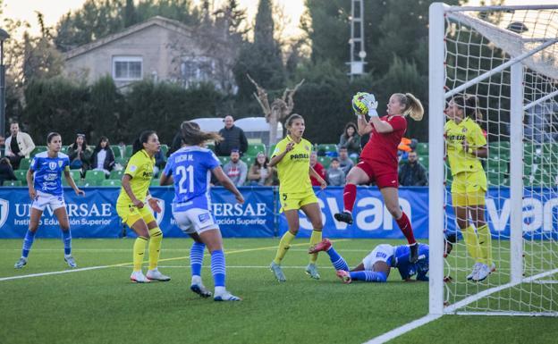 Futu to the rescue again for Femenino