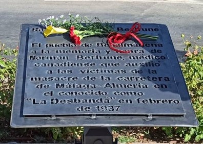 Imagen secundaria 1 - Top: Presentation of plans for the 2023 Desbandá march in January, Bottom left: Norman Bethune plaque on Benalmaádena roundabout, Bottom right: Norman Bethune 