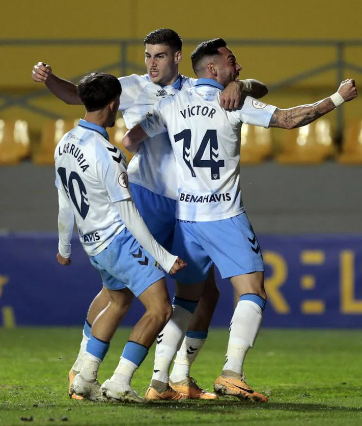 Imagen secundaria 2 - Late Dani Lorenzo goal rescues a point for Malaga CF