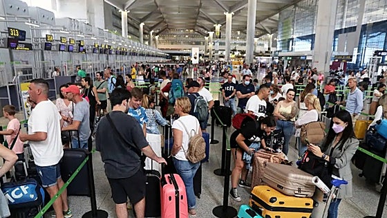 Malaga Airport has registered 500,000 more passengers every year since 1990