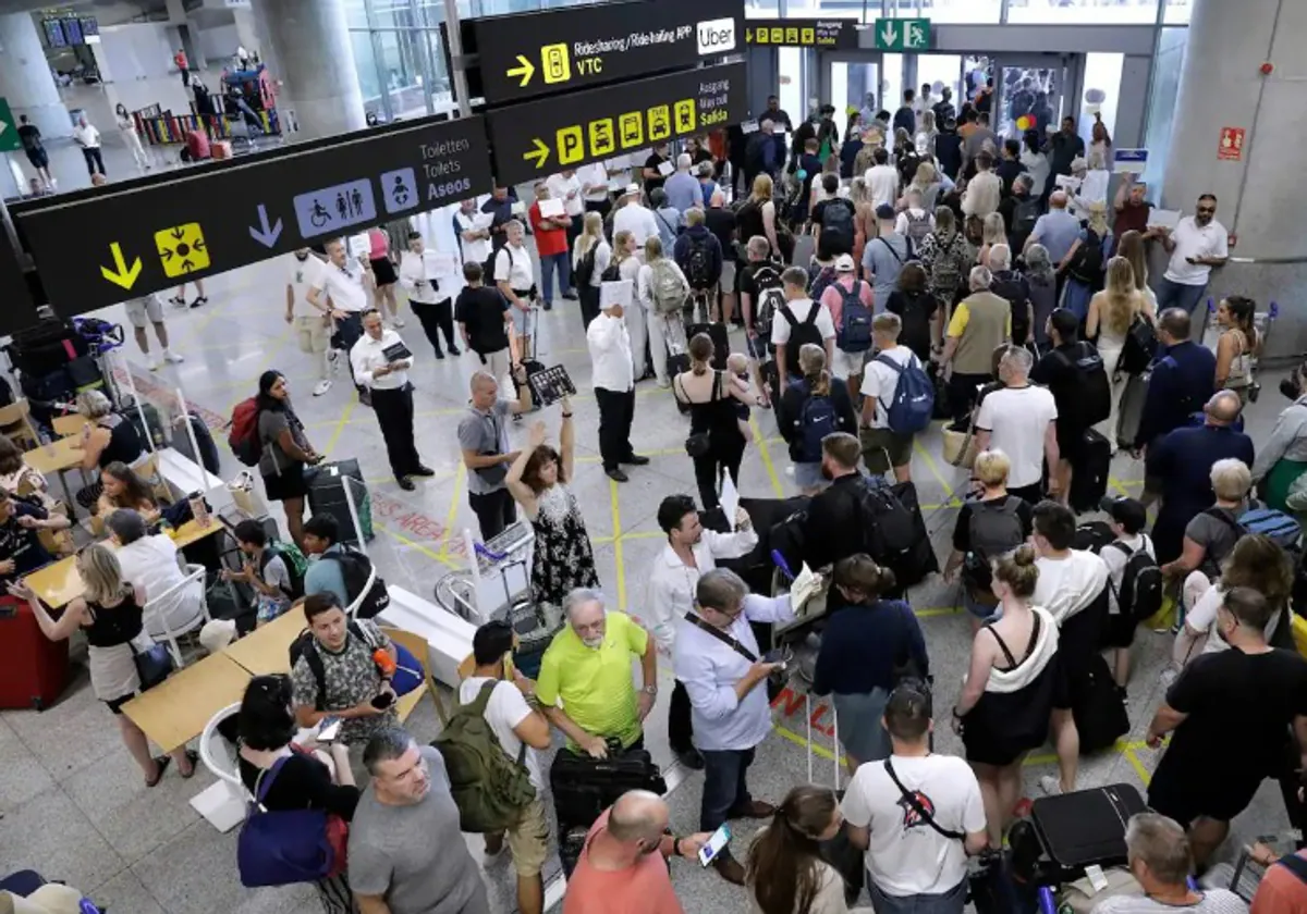 Study into Malaga Airport expansion commissioned as passenger numbers soar