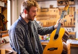 Belgian luthier Johannes T' Kindt in his workshop in Nigüelas.