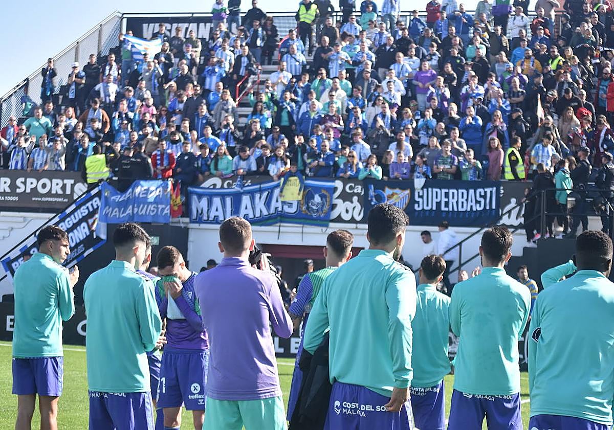 Imagen principal - Malaga CF's promotion aspirations receive a massive blow in Ceuta