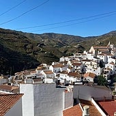 ‘Rockets, firecrackers and fireworks - yes or no?': Small village in Malaga province's Axarquía puts it to a public vote