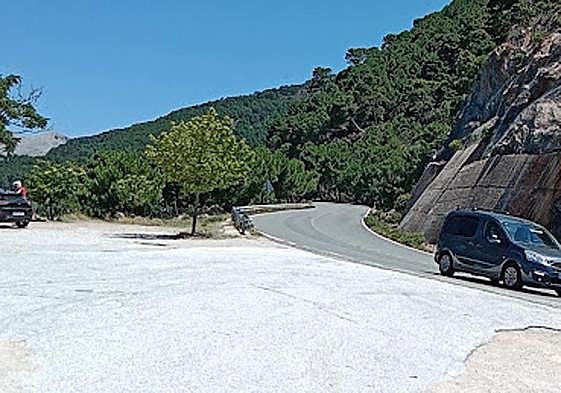 Young man dies after crashing down an embankment following motorbike accident near Ronda