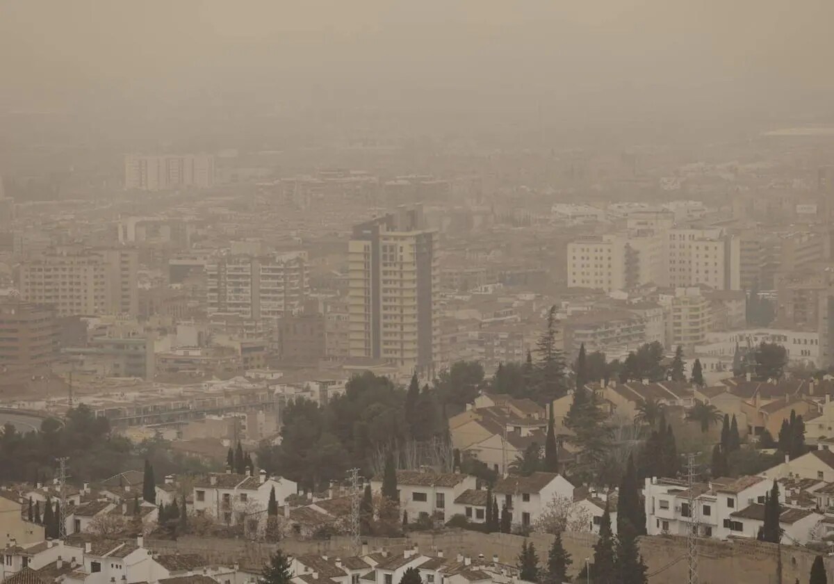 Dust from the Sahara desert in Andalucía: this is how the haze from the latest &#039;calima&#039; is going to affect the region
