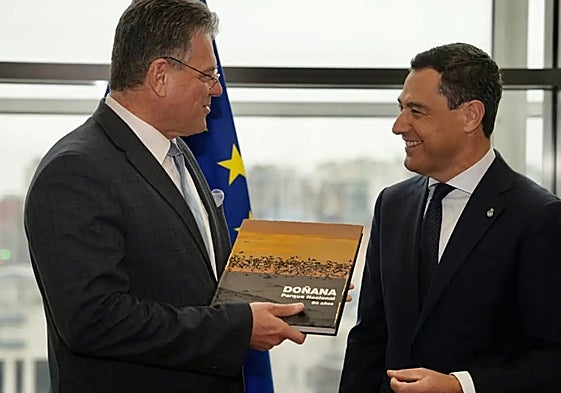 Moreno, with the Vice-President of the European Commission for the European Green Deal, Marco Šefčovič.