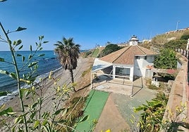 The La Perla beach bar in Benalmádena.